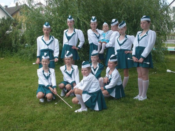 holky s malou Diankou.jpg